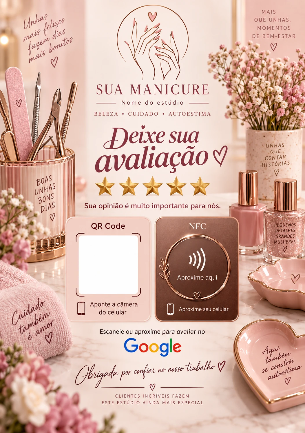 Placa de manicure em tons de rosa com flores e esmaltes